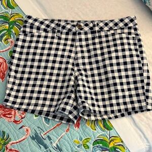 St. John's Bay High Waist Checkered Shorts - Navy and White